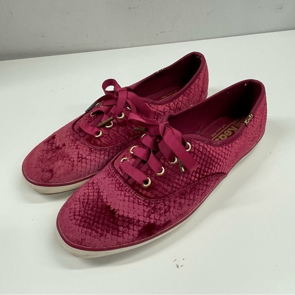 New Keds Champion Velvet in Burgundy Size 7.5 - Picture 1 of 9